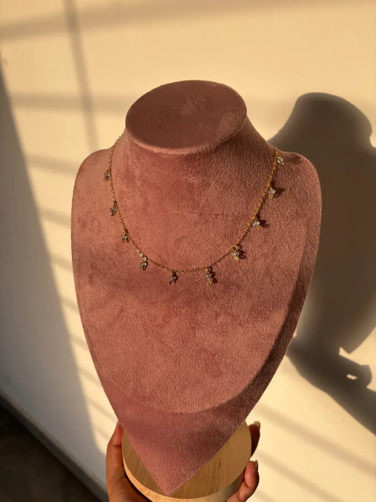 Lariat Neck piece